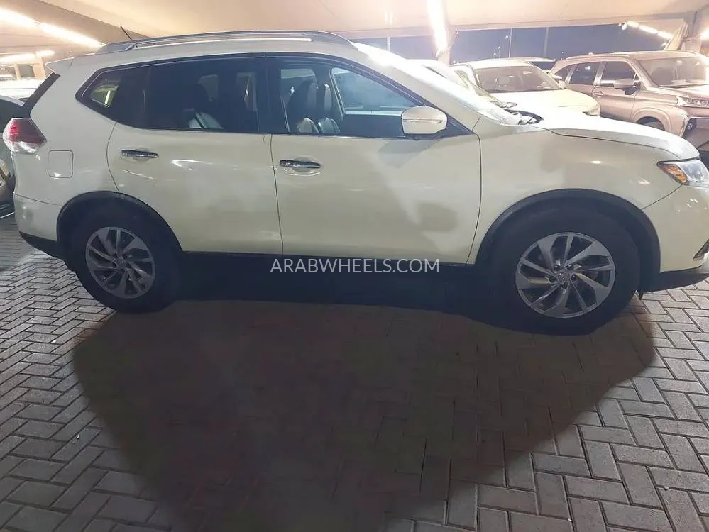 Nissan Rogue 2015 for Sale in Sharjah Image-7