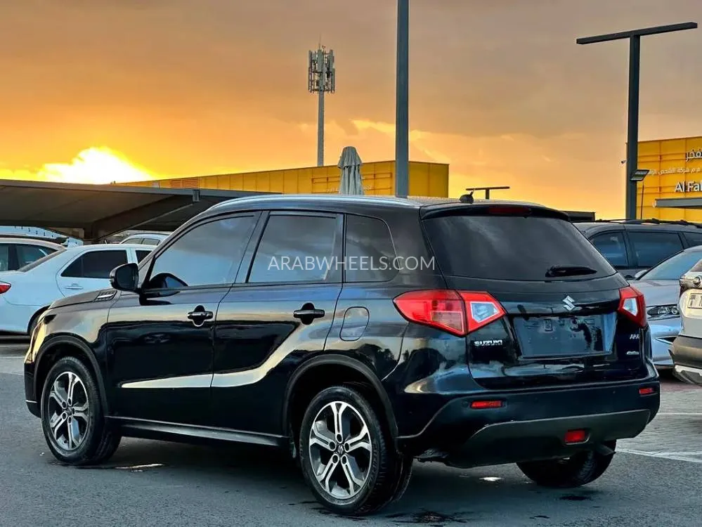 Suzuki Grand Vitara 2017 for Sale in Dubai Image-6