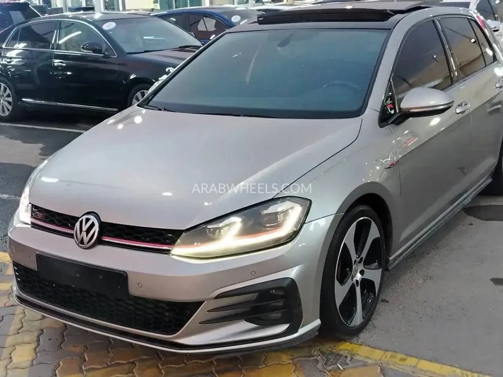 Volkswagen Golf GTI 2018 for Sale in Dubai Image-8