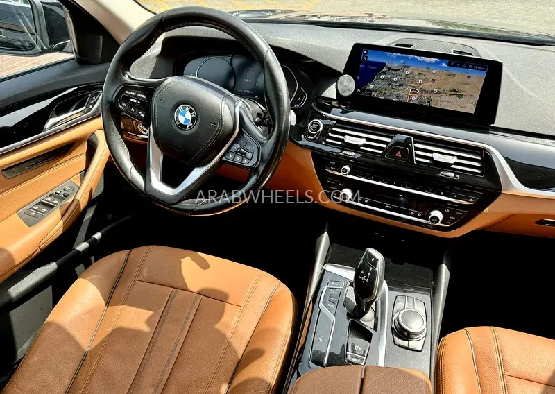 BMW 5 series 2022 for Sale in Sharjah Image-4