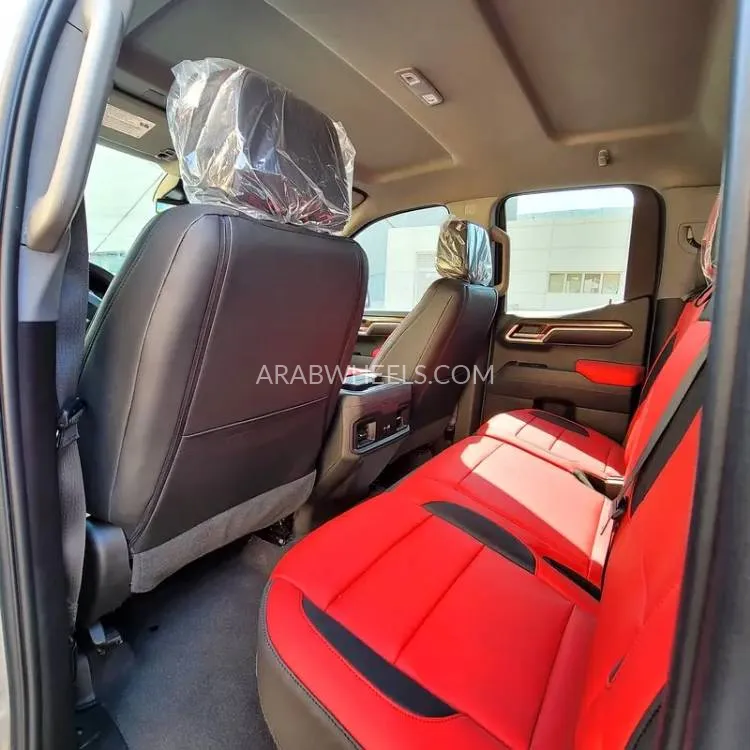 Chevrolet Silverado 2023 for Sale in Sharjah Image-14