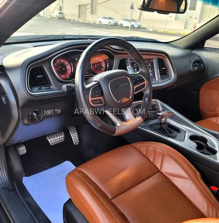 Dodge Challenger 2022 for Sale in Sharjah Image-3