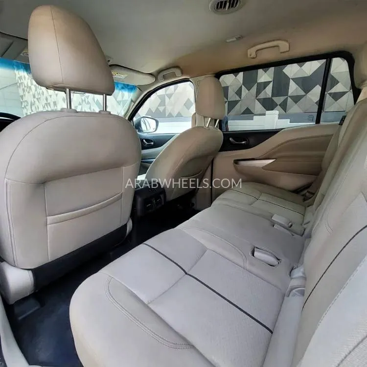 Nissan Xterra 2024 for Sale in Sharjah Image-9