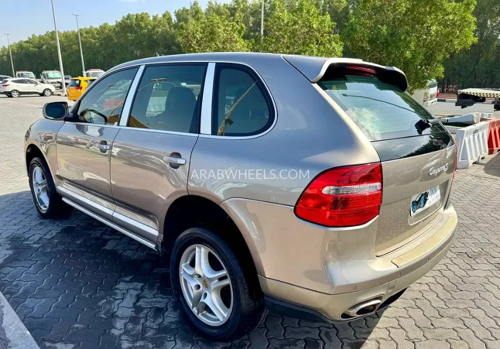 Porsche Cayenne 2008 for Sale in Sharjah Image-17