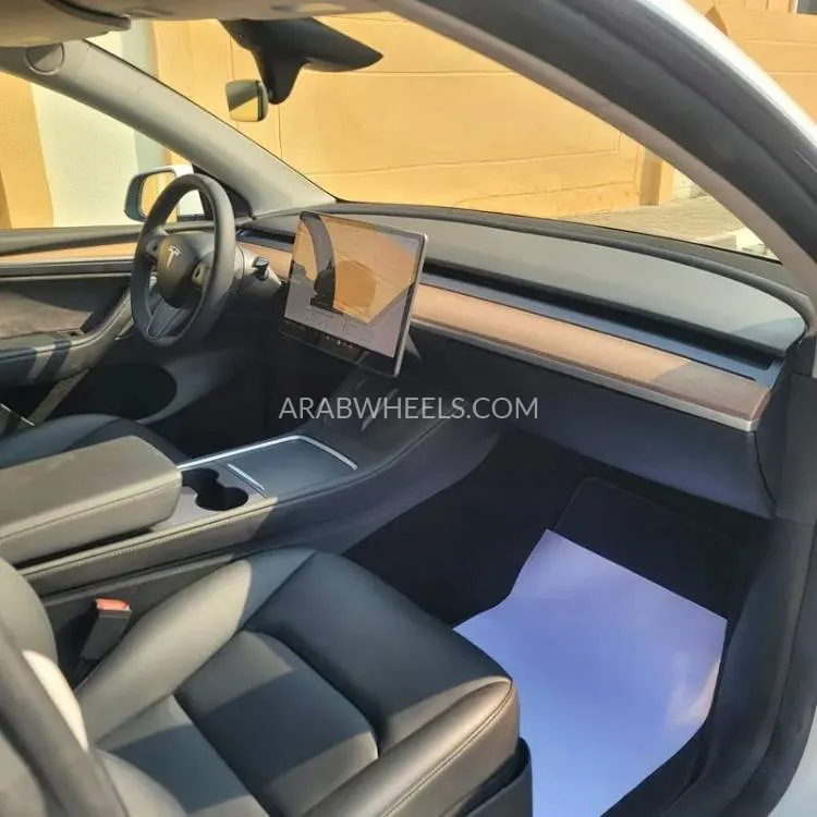 تسلا Y موديل  2023 for Sale in الشارقة Image-5