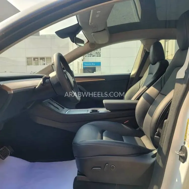 تسلا Y موديل  2023 for Sale in الشارقة Image-12