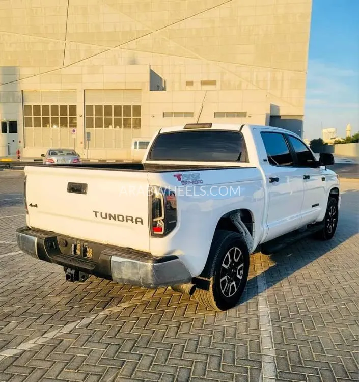 Toyota Tundra 2019 for Sale in Sharjah Image-4