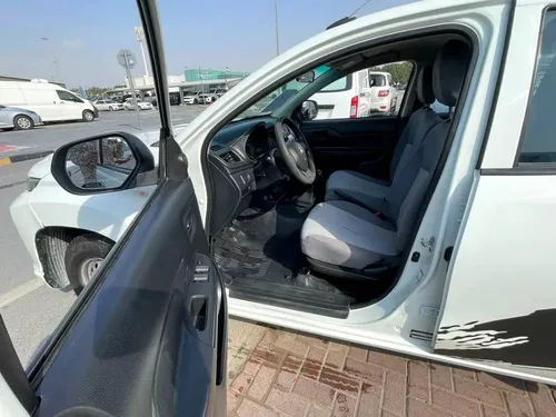 Mitsubishi L200 2.4L Double Cab GLX (4WD) 2021