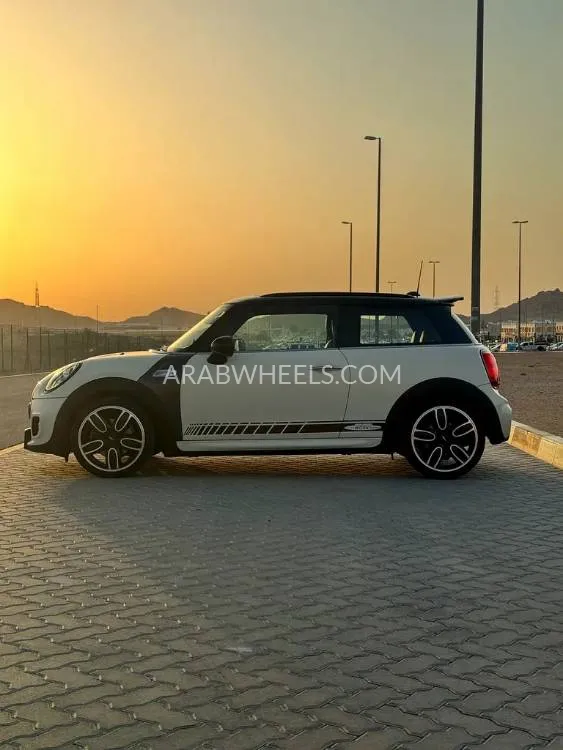 ميني كوبر 2020 for Sale in أبو ظبي Image-5