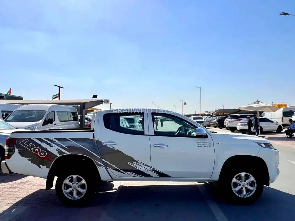 ميتسوبيشي L200 2020 for Sale in الشارقة Image-3