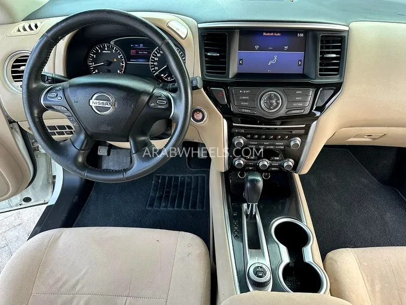Nissan Pathfinder 2018 for Sale in Abu Dhabi Image-18
