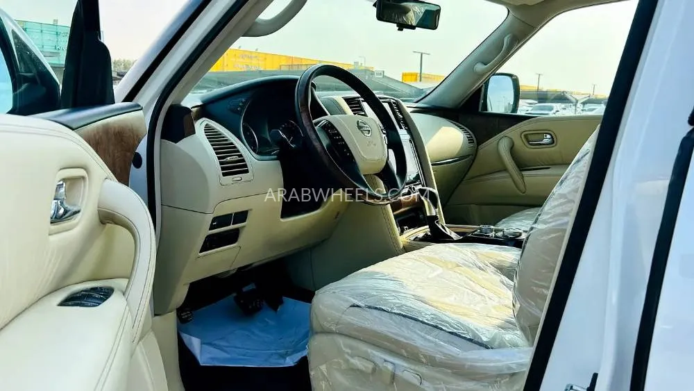 Nissan Patrol 2020 for Sale in Sharjah Image-10