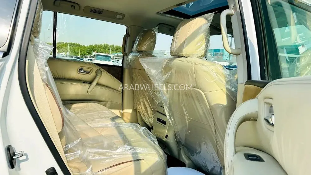 Nissan Patrol 2020 for Sale in Sharjah Image-18