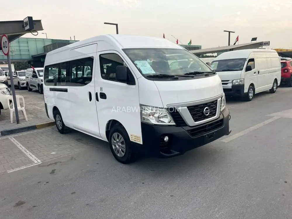 Nissan Urvan 2021 for Sale in Sharjah Image-12