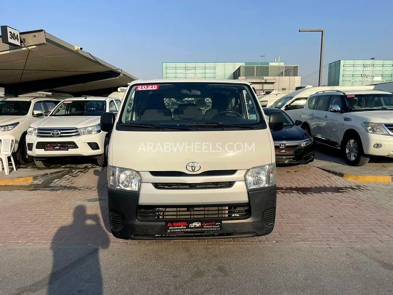 Toyota Hiace 2020 for Sale in Sharjah Image-6
