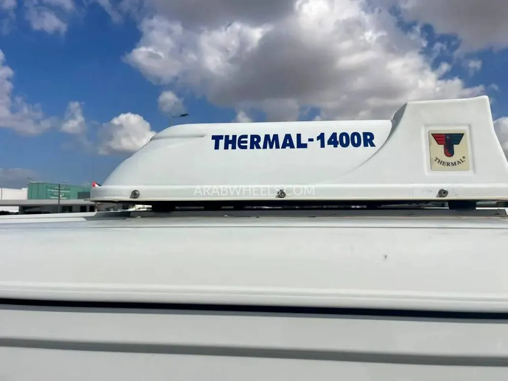 Toyota Hiace 2022 for Sale in Sharjah Image-2