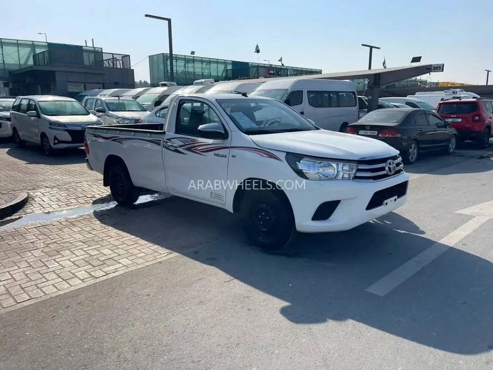 Toyota Hilux 2022 for Sale in Sharjah Image-12