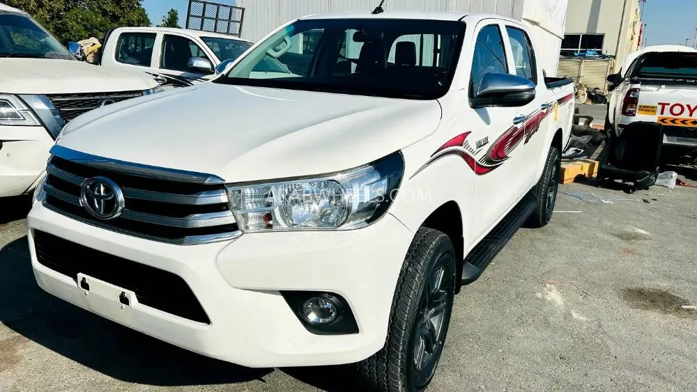 Toyota Hilux 2021 for Sale in Sharjah Image-6