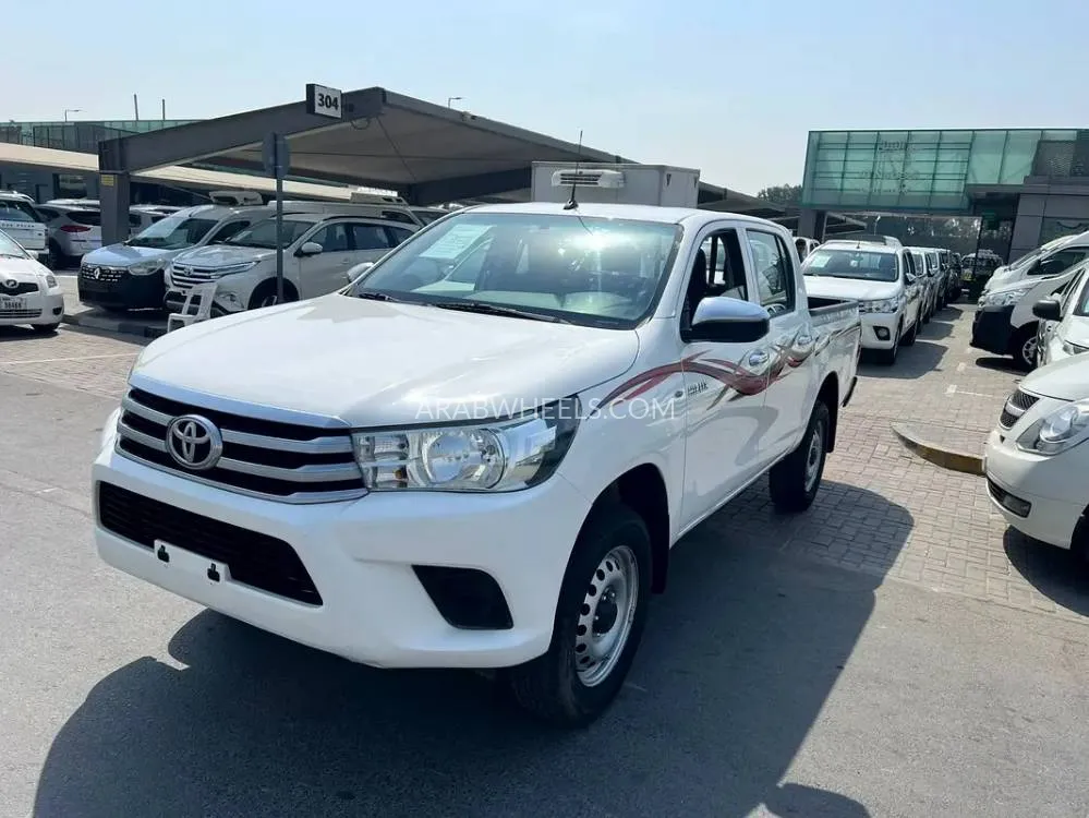 Toyota Hilux 2021 for Sale in Sharjah Image-5