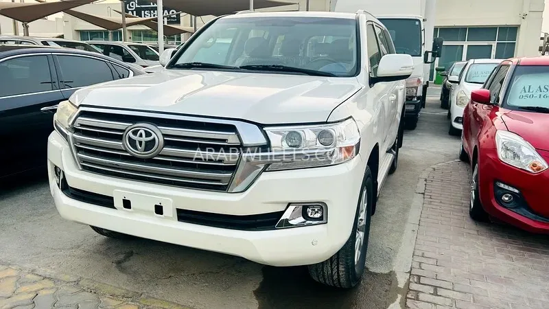 Toyota Land Cruiser 2019 for Sale in Sharjah Image-8