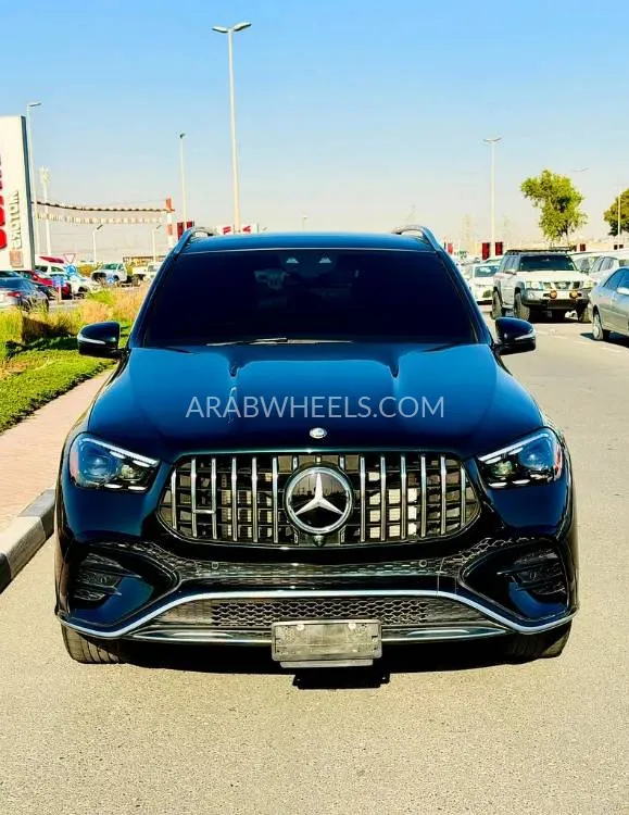 Mercedes Benz GLE Class 2024 for Sale in Dubai Image-4