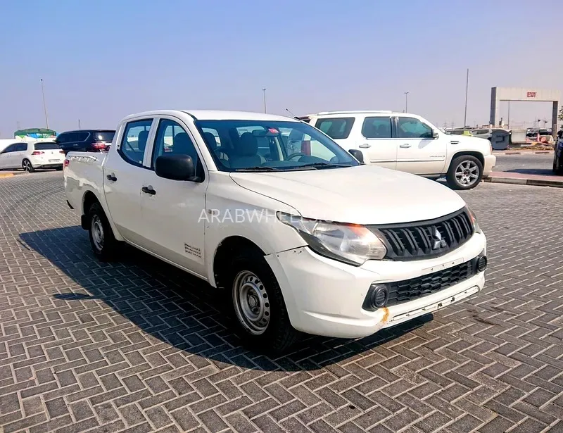 ميتسوبيشي L200 2018 for Sale in عجمان Image-7