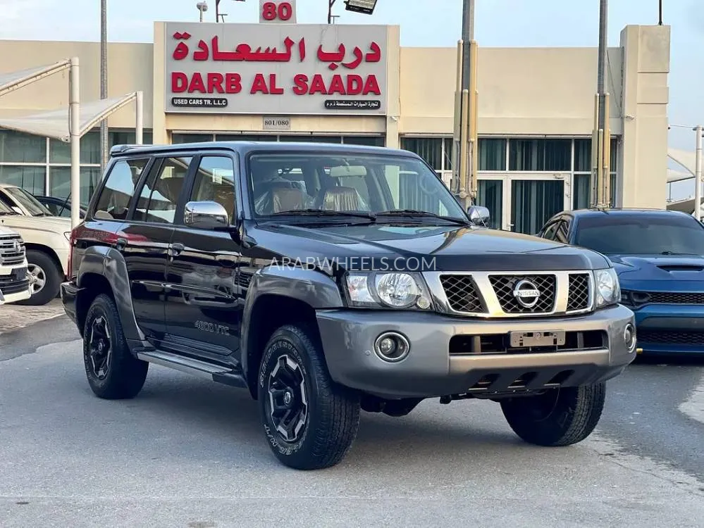 Nissan Patrol 2022 for Sale in Sharjah Image-9