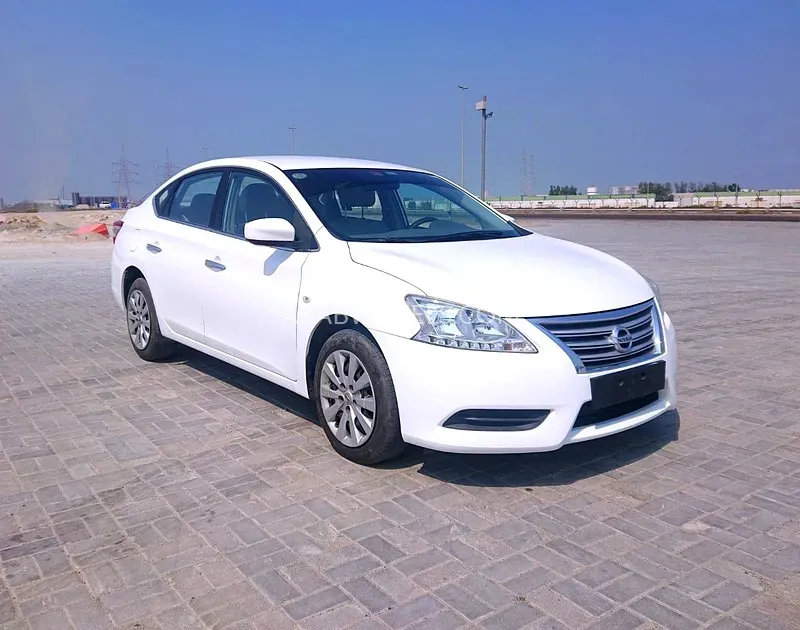 Nissan Sentra 2020 for Sale in Ajman Image-11