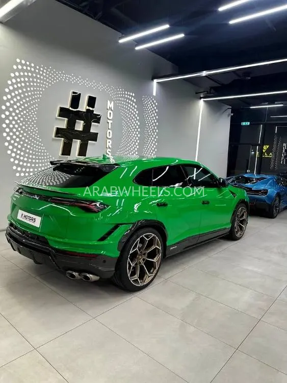 Lamborghini Urus 2024 for Sale in Dubai Image-2