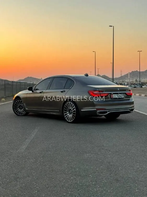 BMW 7 series 2017 for Sale in Abu Dhabi Image-12