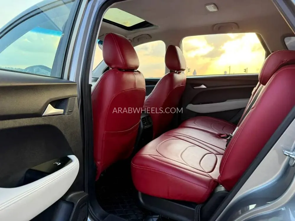 Chevrolet Captiva 2023 for Sale in Sharjah Image-15