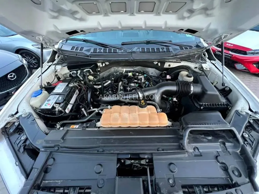 Ford F 150 2019 for Sale in Sharjah Image-10