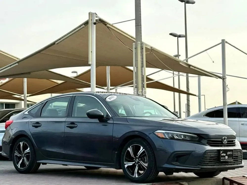 هوندا سيفيك 2023 for Sale in الشارقة Image-12