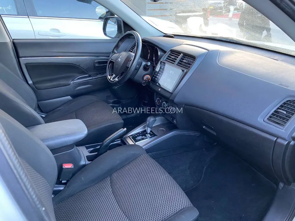 Mitsubishi ASX 2022 for Sale in Sharjah Image-5