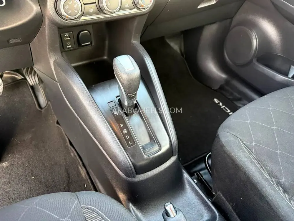 Nissan Kicks 2019 for Sale in Sharjah Image-7