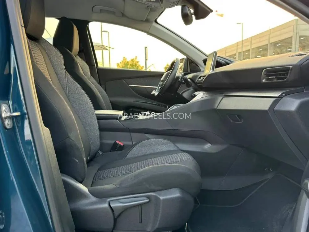 Peugeot 3008 2023 for Sale in Sharjah Image-17