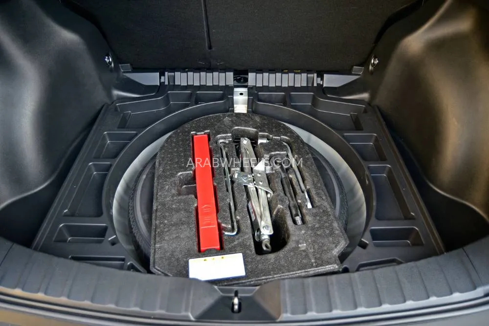 Toyota Corolla Cross 2024 for Sale in Dubai Image-16