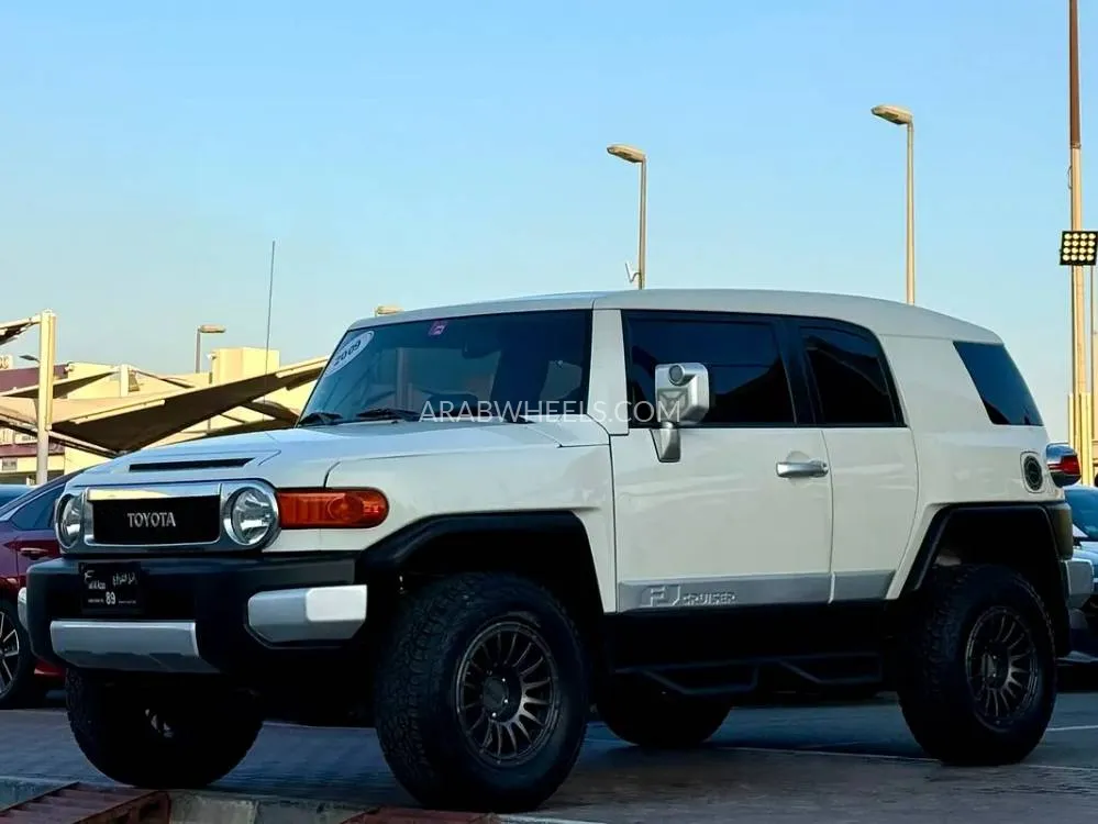 Toyota FJ Cruiser 2009 for Sale in Sharjah Image-6