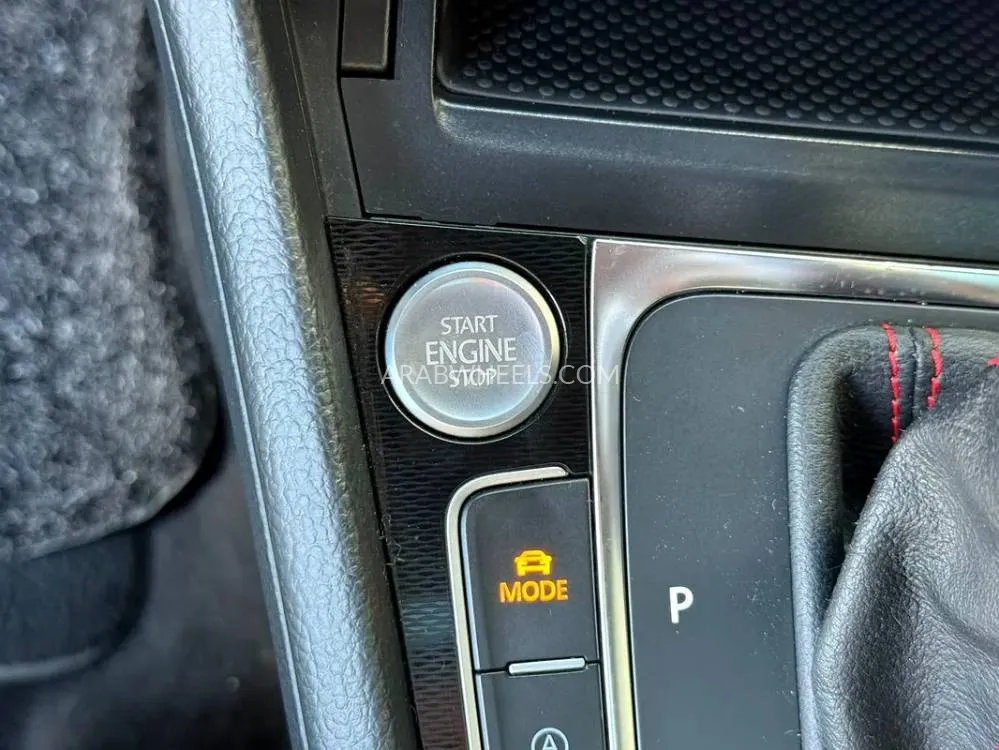  فولكس واجن جولف 2016 for Sale in الشارقة Image-16