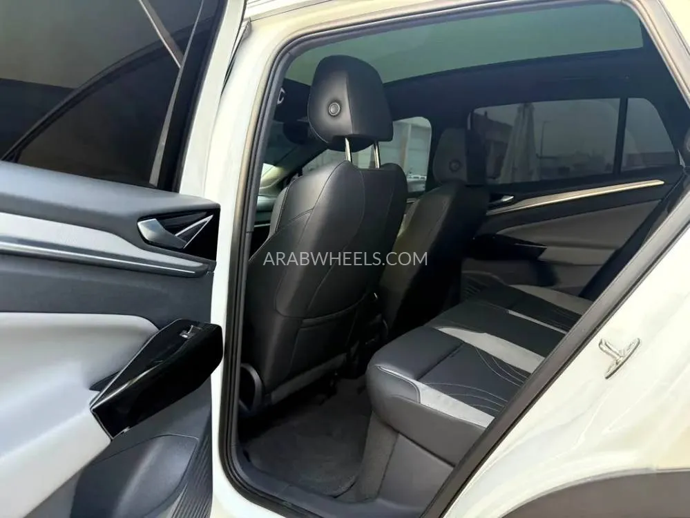  فولكس واجن آي دي. 4 2021 for Sale in الشارقة Image-18