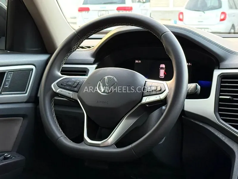 Volkswagen Teramont 2023 for Sale in Sharjah Image-4