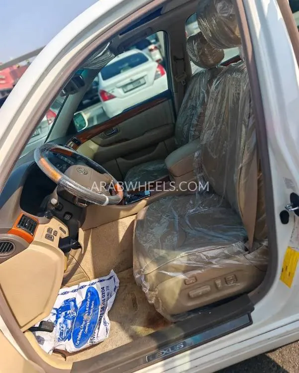 Lexus LS 2004 for Sale in Sharjah Image-2