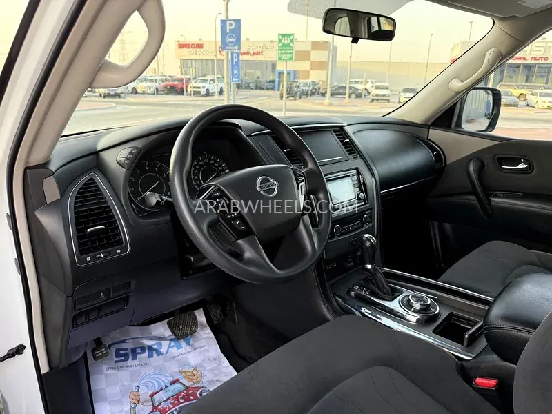 Nissan Patrol 2020 for Sale in Sharjah Image-2