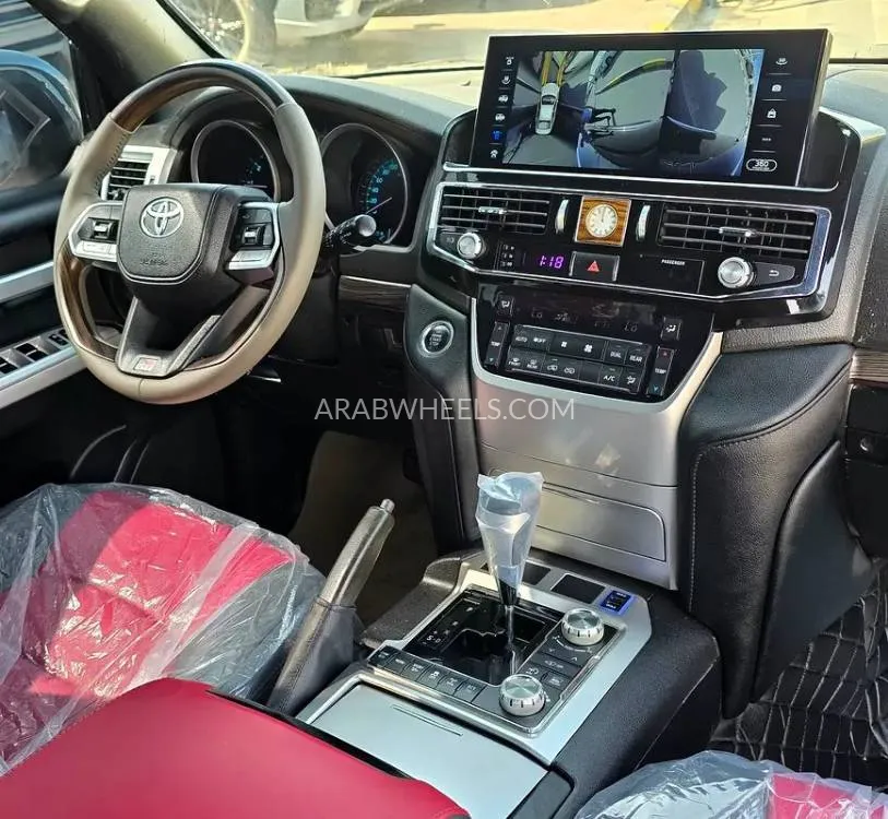 Toyota Land Cruiser 2008 for Sale in Sharjah Image-13