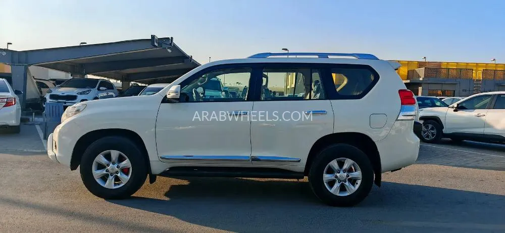 Toyota Land Cruiser Prado 2013 for Sale in Sharjah Image-12