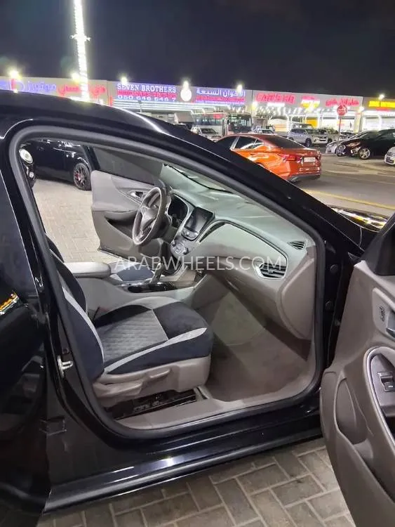 Chevrolet Malibu 2020 for Sale in Abu Dhabi Image-11