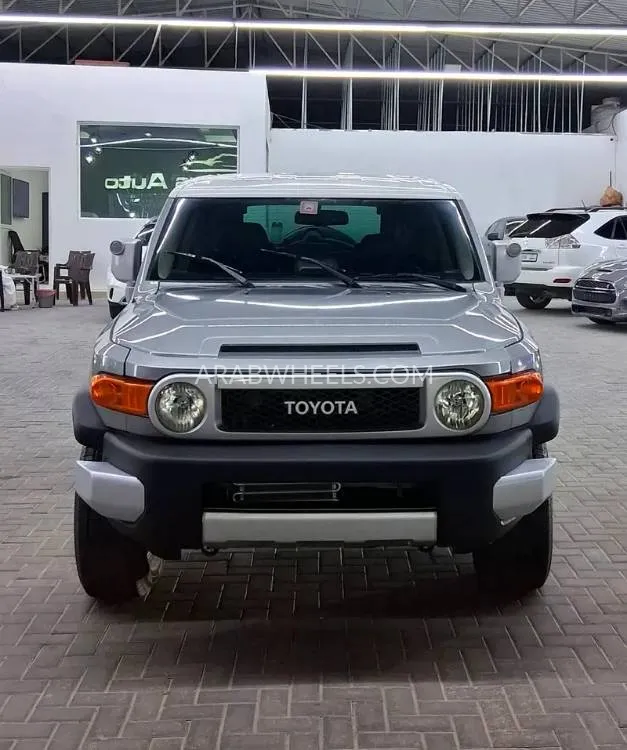 Toyota FJ Cruiser 2009 for Sale in Abu Dhabi Image-3