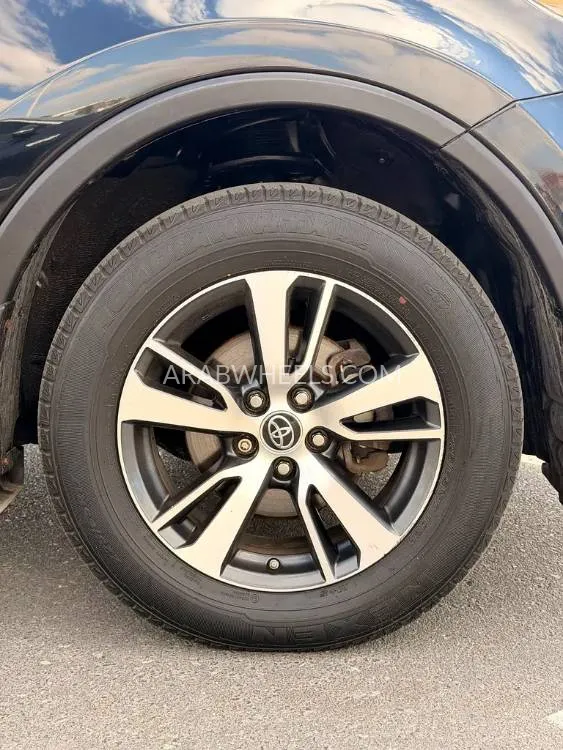 Toyota Rav4 2016 for Sale in Sharjah Image-6