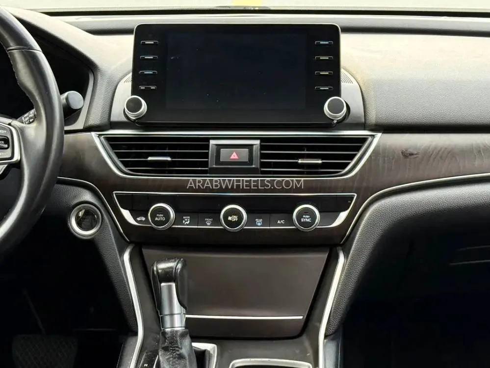 Honda Accord 2018 for Sale in Abu Dhabi Image-14