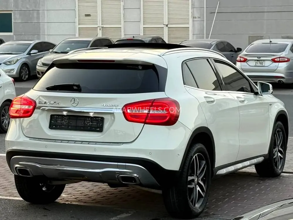 Mercedes Benz GLA 2017 for Sale in Abu Dhabi Image-15